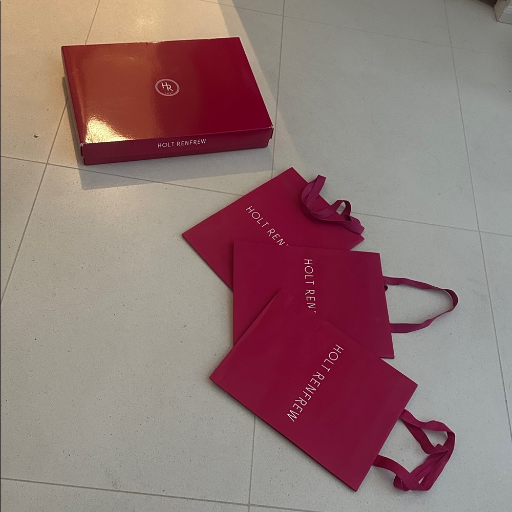 Holt Renfrew Pink boxes and paper bags